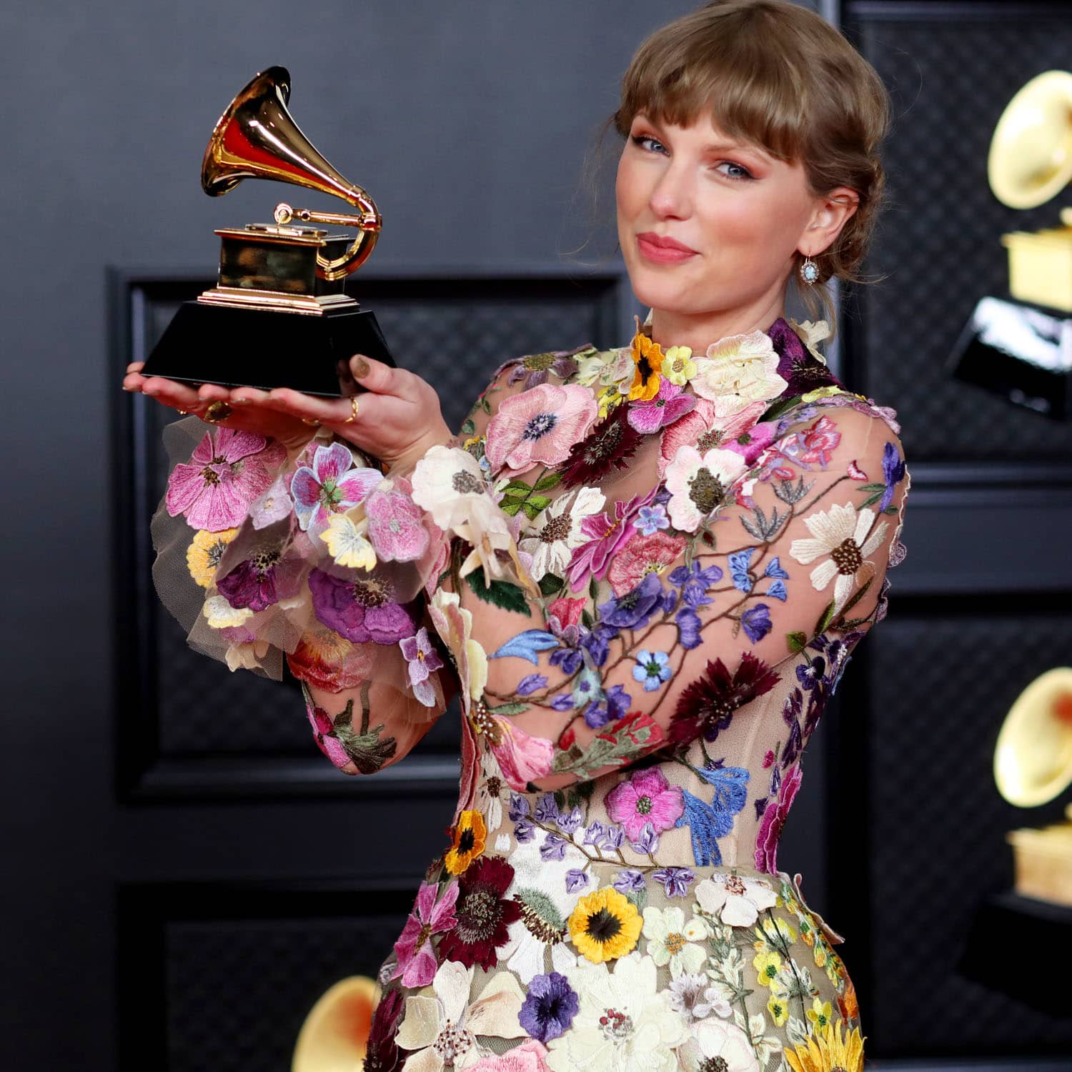 Taylor Swift's Oscar de la Renta Dress ...