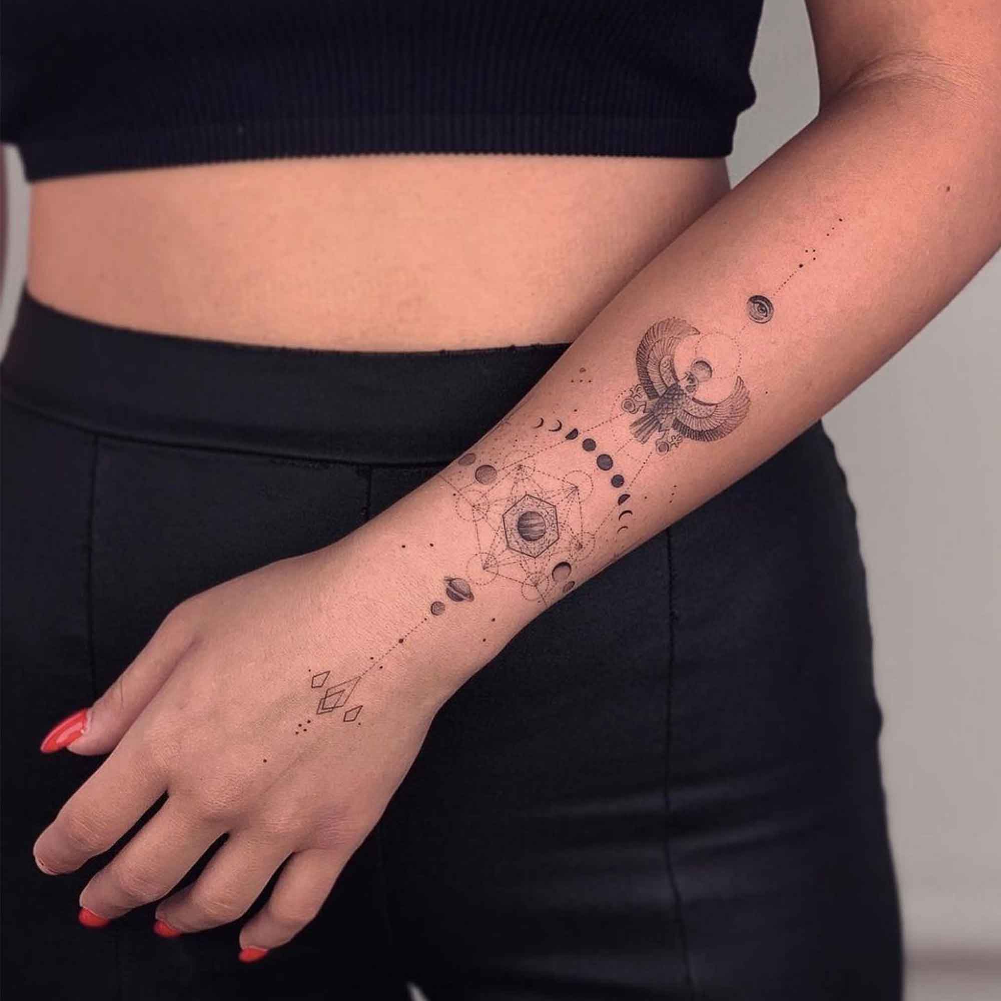 Top 20 Small Girly Tattoo Ideas for Women with Meaning