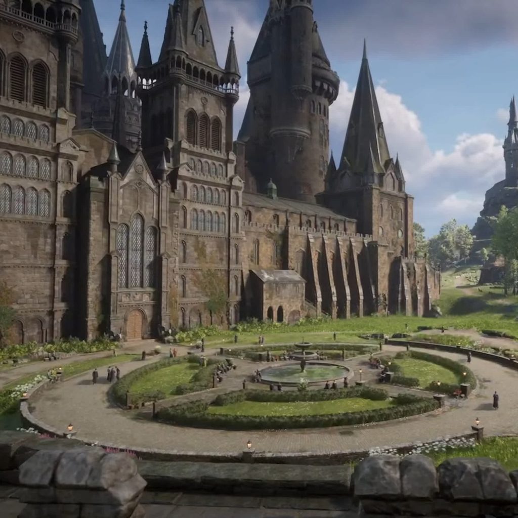 The castle grounds in Hogwarts Legacy.