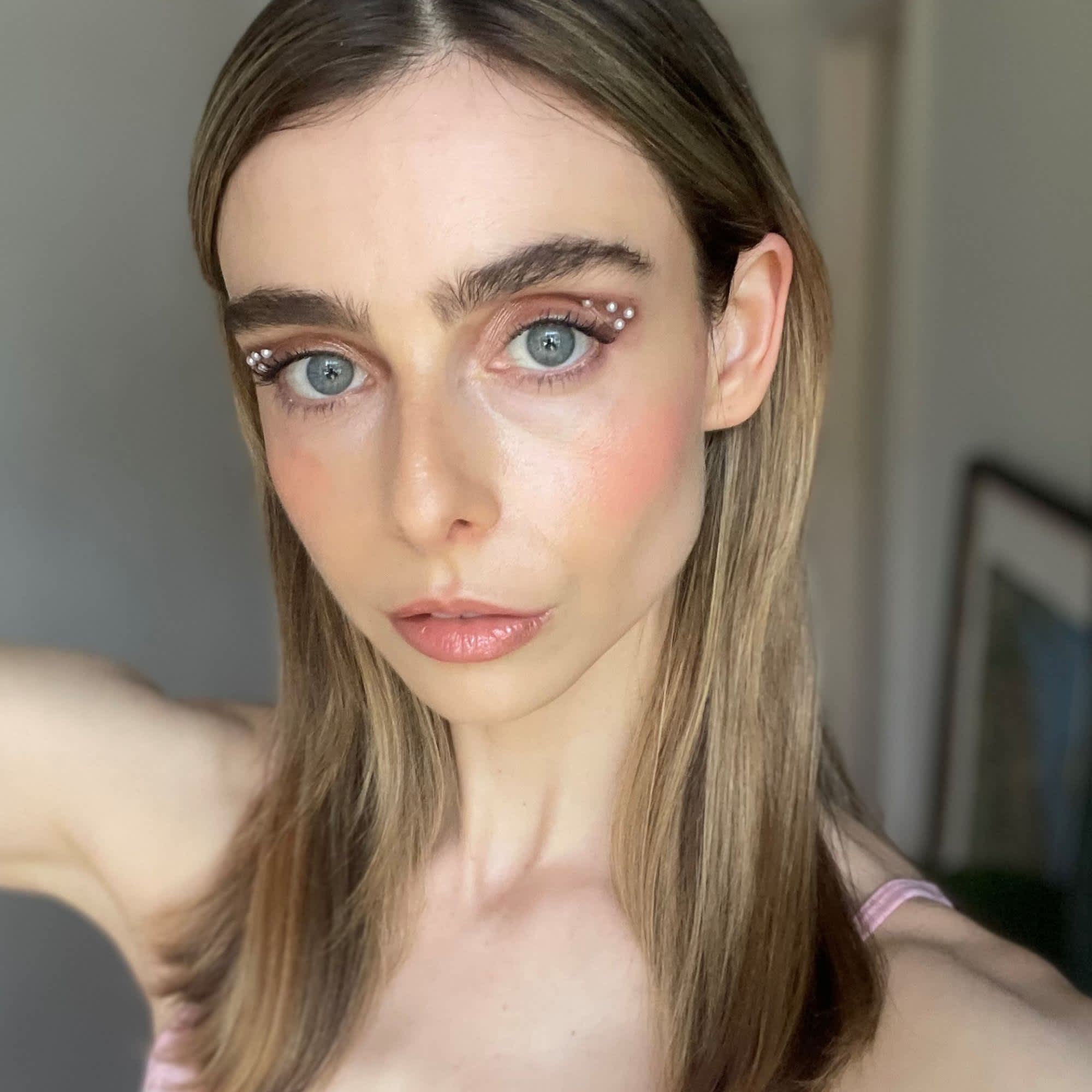 Ruby Feneley tries a Coachella Makeup Tutorial