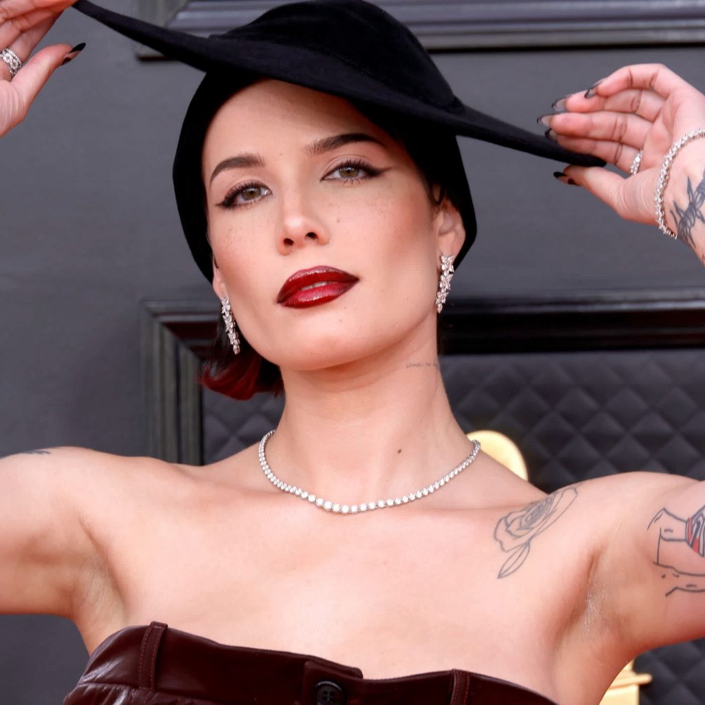 Halsey gave Betty Boop gothic at the Grammys