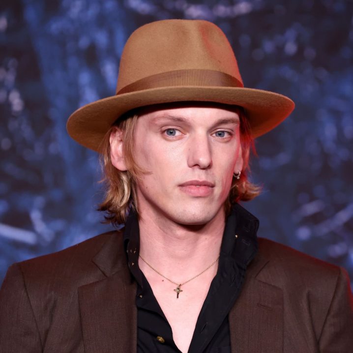 Jamie Campbell Bower Plays 4 Characters in 1 in “Stranger Things ...