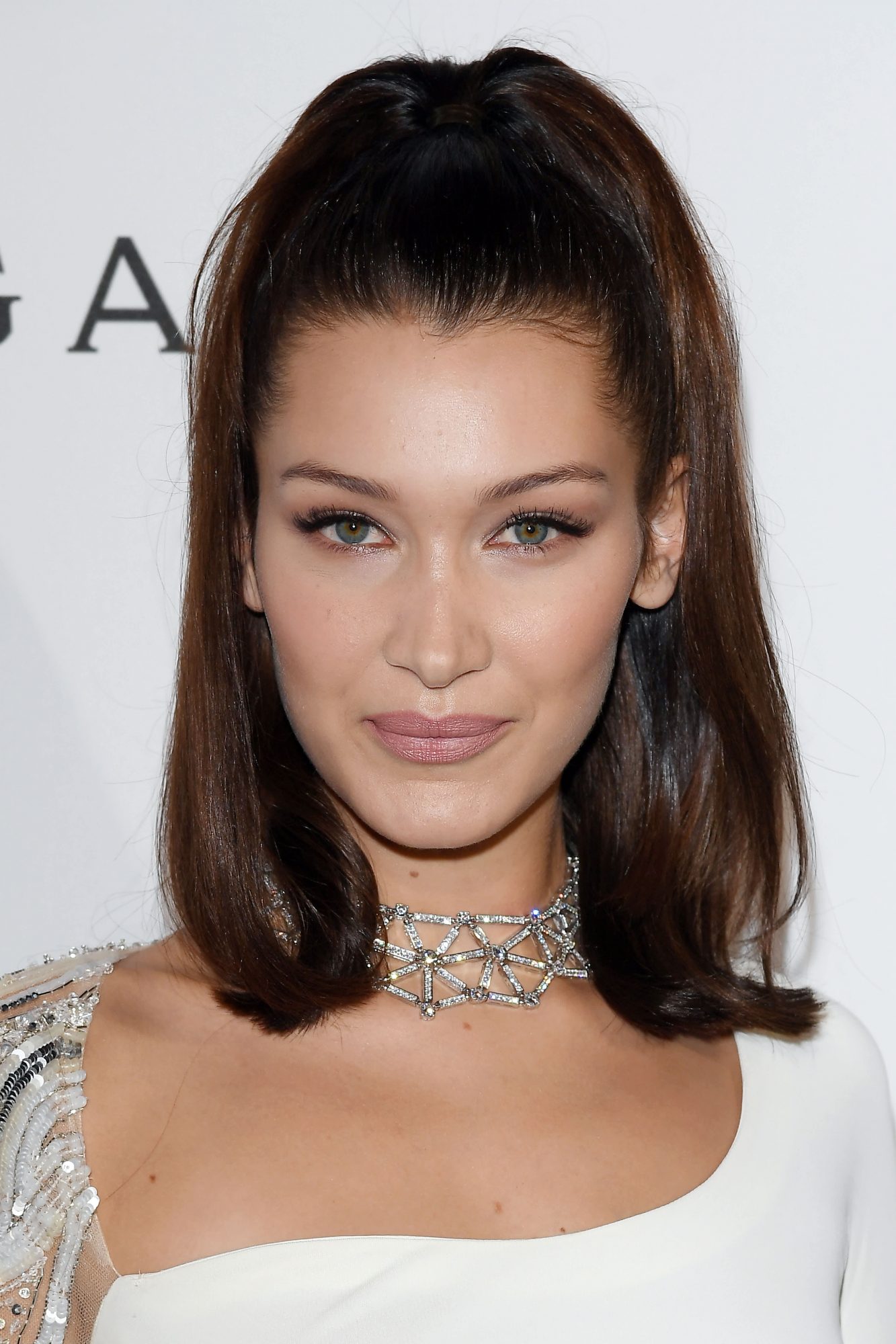 Best Half-Up, Half-Down Hairstyles For Long Face Shapes