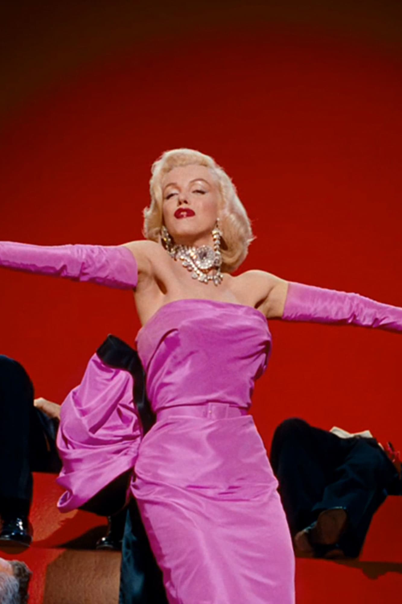 What 7 of Marilyn Monroe’s Best Outfits Would Look Like Today ...