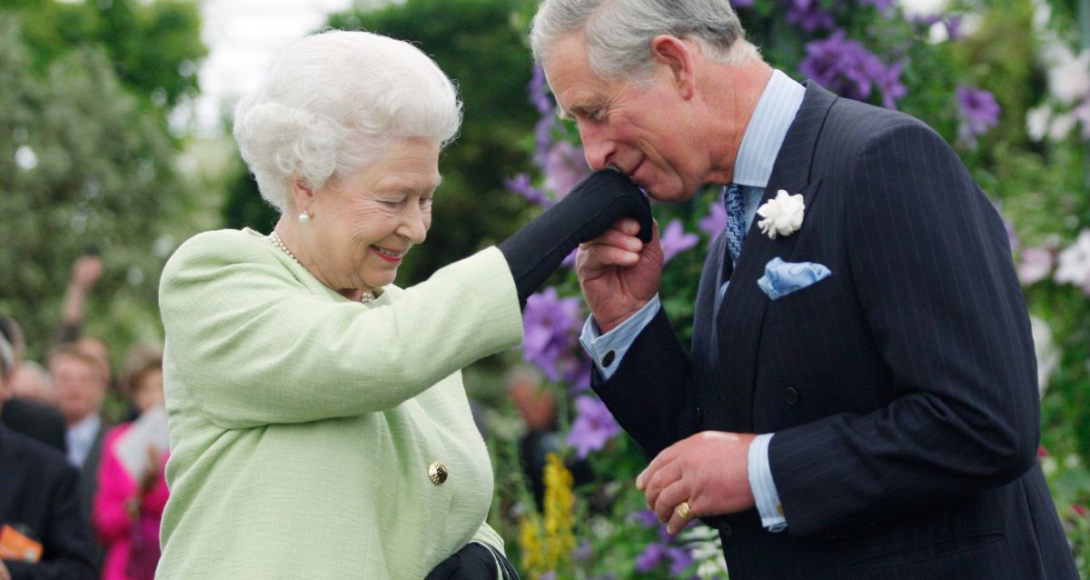 King Charles III Shares Heartfelt Tribute to "Darling Mama" Queen Elizabeth II on "Last Great Journey" - Vimarsana News