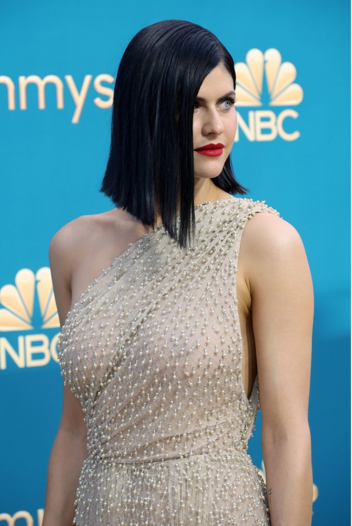 Alexandra Daddario's Beauty Look for the 2022 Emmys