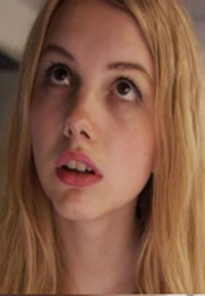 The "Crying Makeup" trend disempowers women: Cassie Ainsworth, Skins