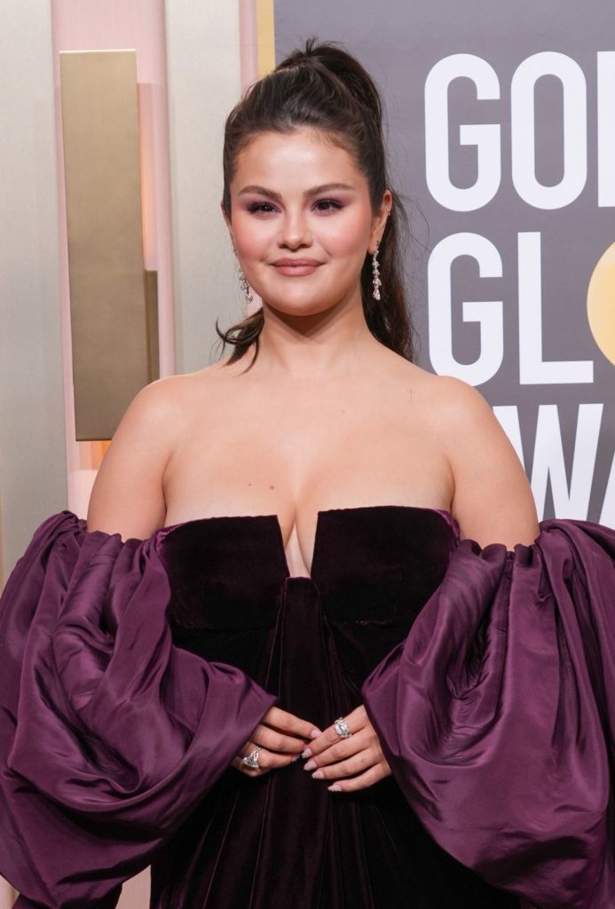 Best Beauty Looks Golden Globes: Selena Gomez 