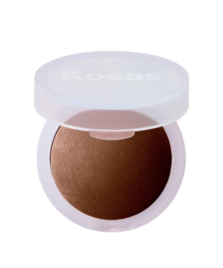 Kosas, Cloud Set Baked Setting and Smoothing Powder gives a glowy finish and a hint of tint