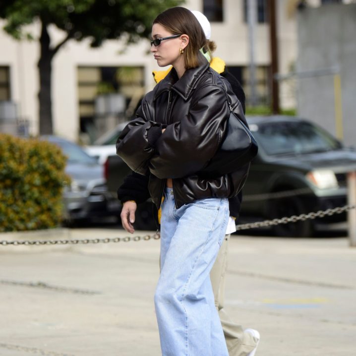 oversized baggy jeans trend