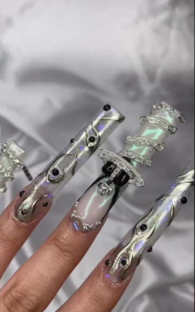 Opal nails featured on TikTok @theviberoom