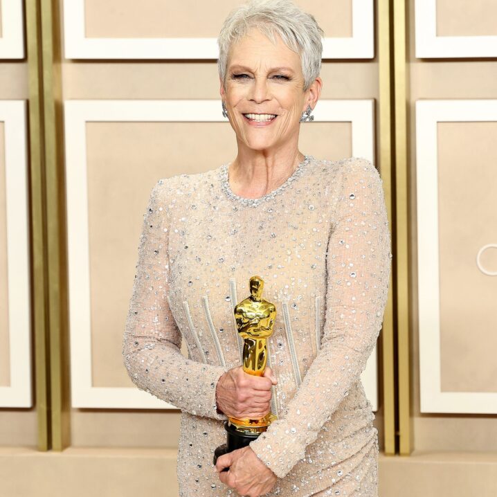 Jamie Lee Curtis wins Best Supporting Actress at the 2023 Oscars
