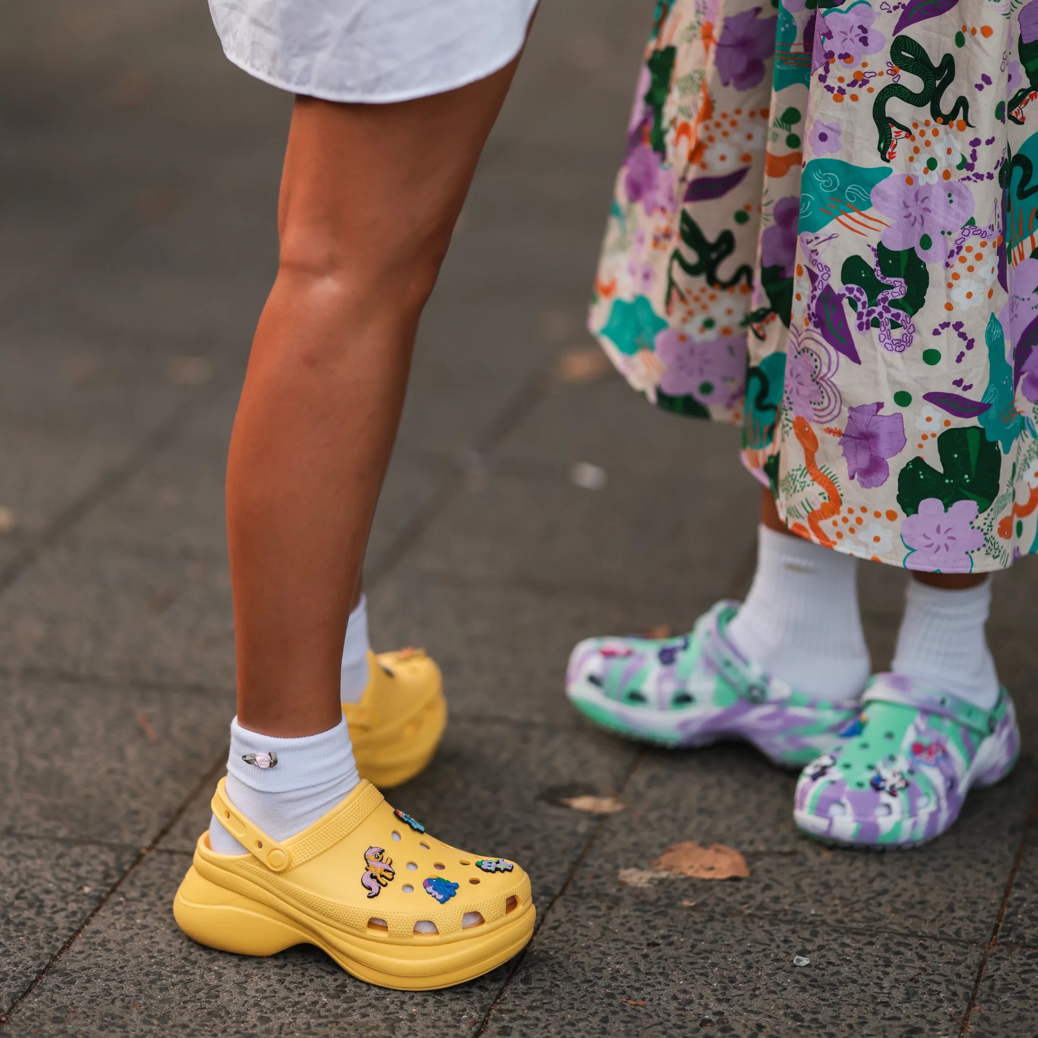 15 Outfit Ideas to Style Crocs Like a Pro - POPSUGAR Australia