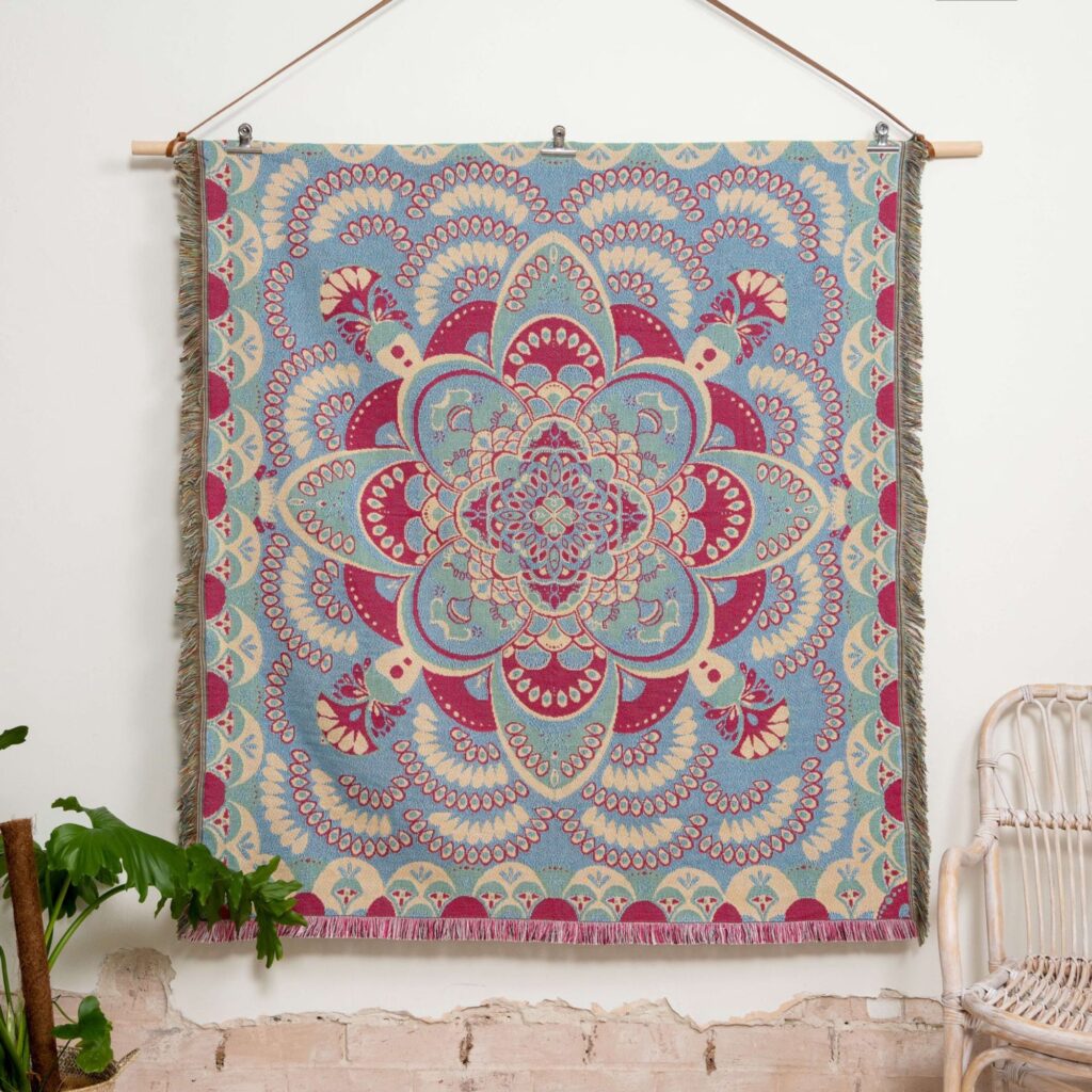 THE INNER LIGHT' WOVEN PICNIC RUG