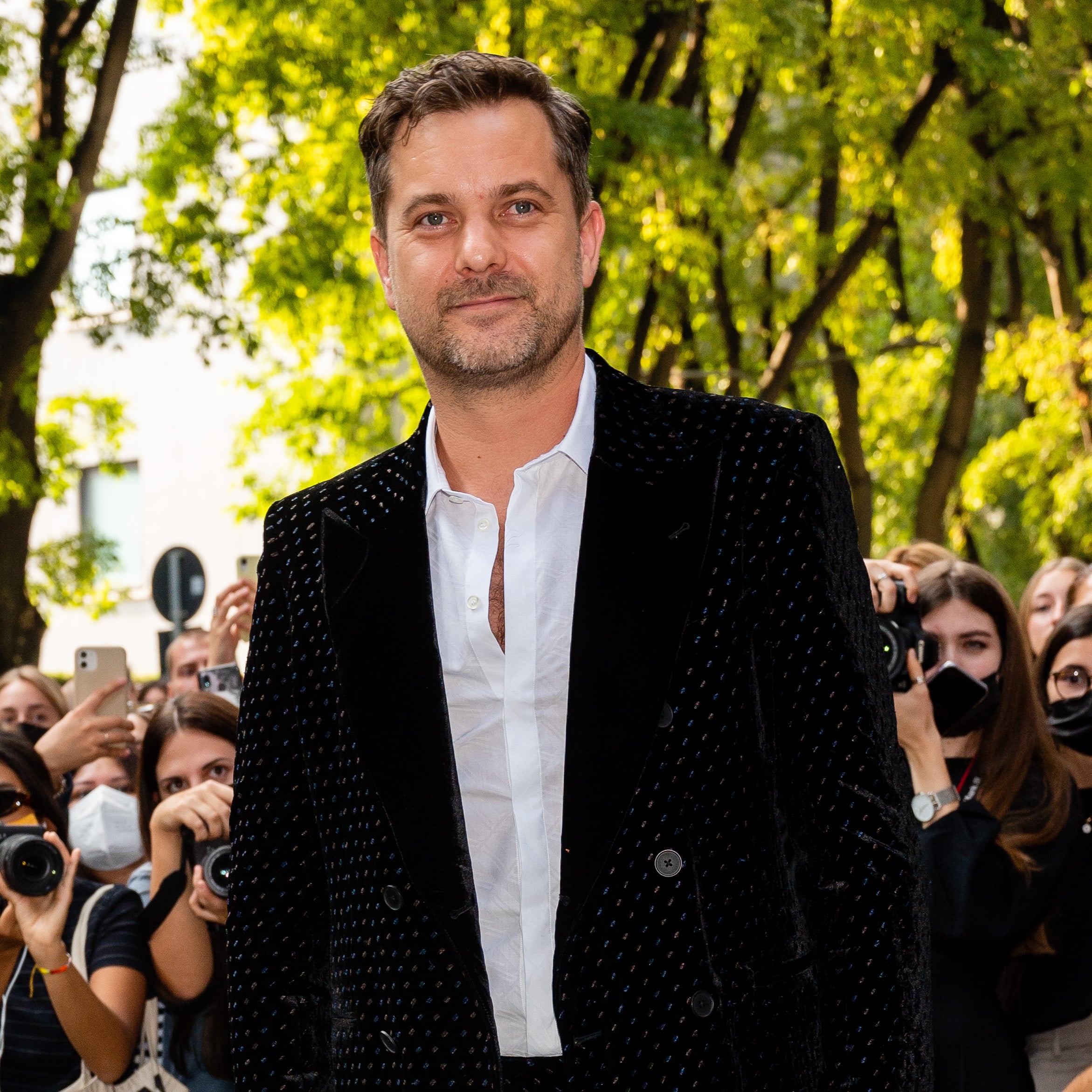 Joshua Jackson Dressed Up As His 'Mighty Ducks' Character Charlie